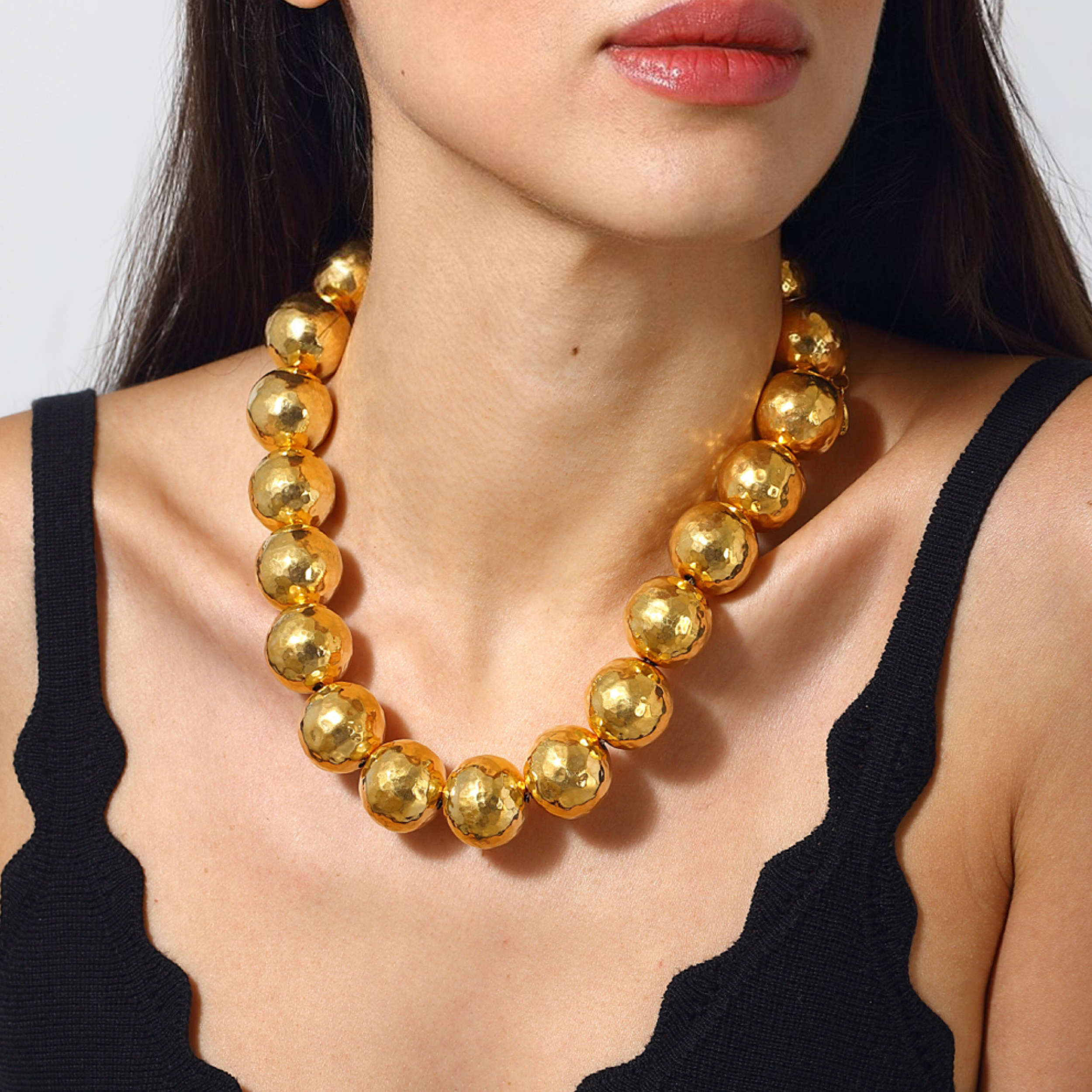 Big gold 2025 beads necklace